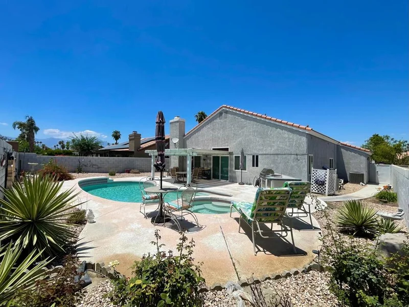 77681 Edinborough, Palm Desert, CA 92211