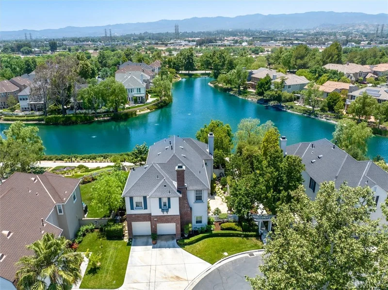 27100 Breakers, Valencia, CA 91355