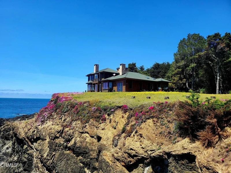 45700 Cypress, Mendocino, CA 95460