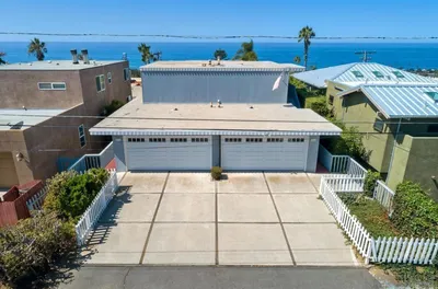 2212 Edinburg Ave, photo 2