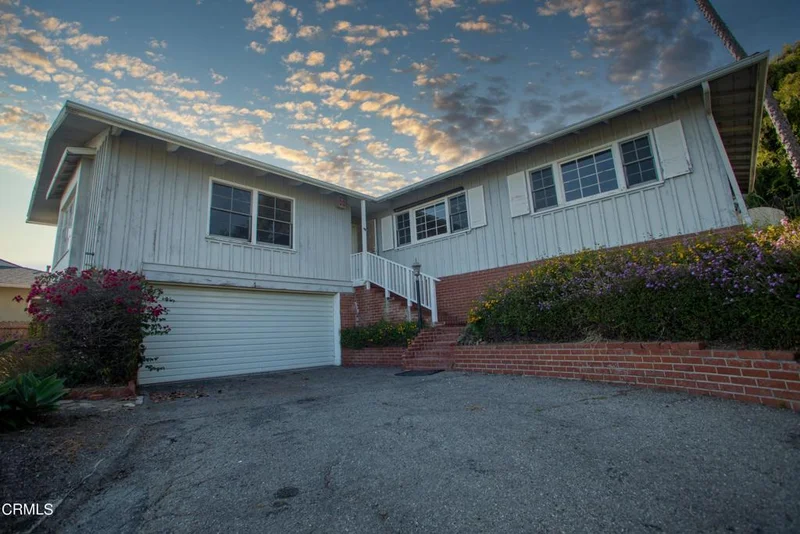 2971 Foothill, Ventura, CA 93003