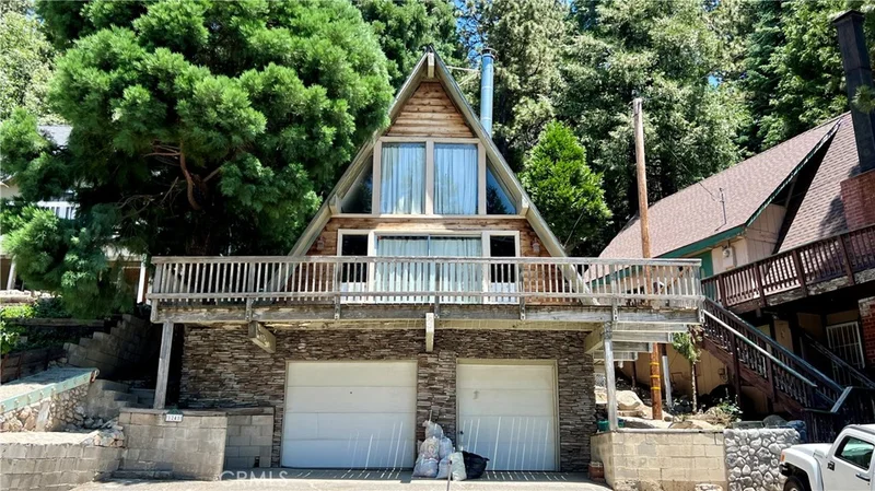 1241 Bear Springs, Rimforest, CA 92378