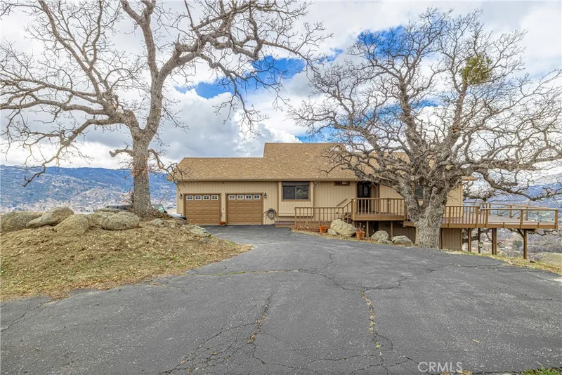 27080 Oakflat, Tehachapi, CA 93561