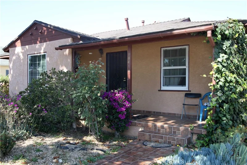 10419 Gramercy, Los Angeles, CA 90047