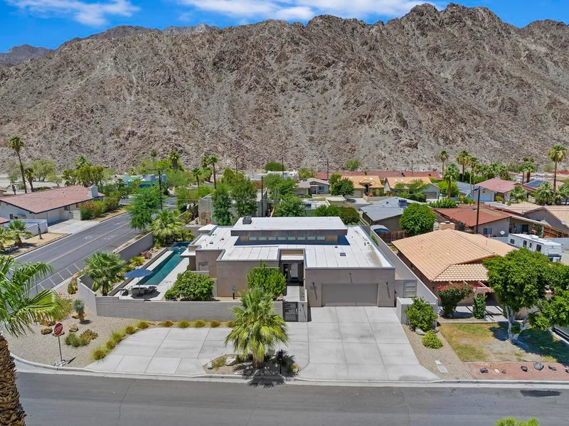 52425 Avenida Juarez, La Quinta, CA 92253