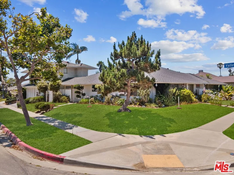 4204 Olympiad, View Park, CA 90043