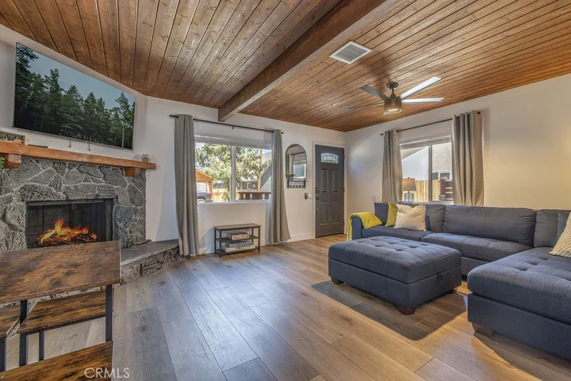 906 Aeroplane, Big Bear City, CA 92314