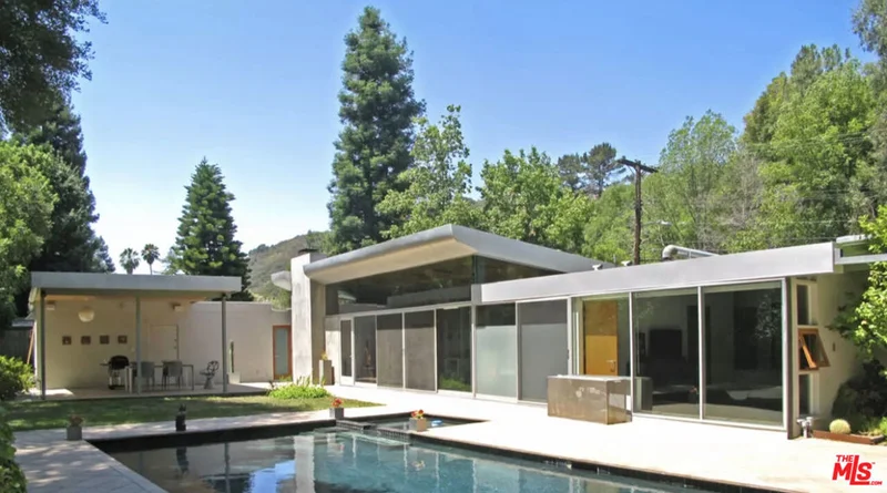 2538 Hutton, Beverly Hills, CA 90210