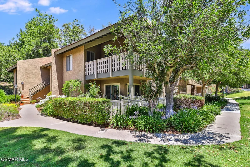427 Arbor Lane #106, Thousand Oaks, CA 91360