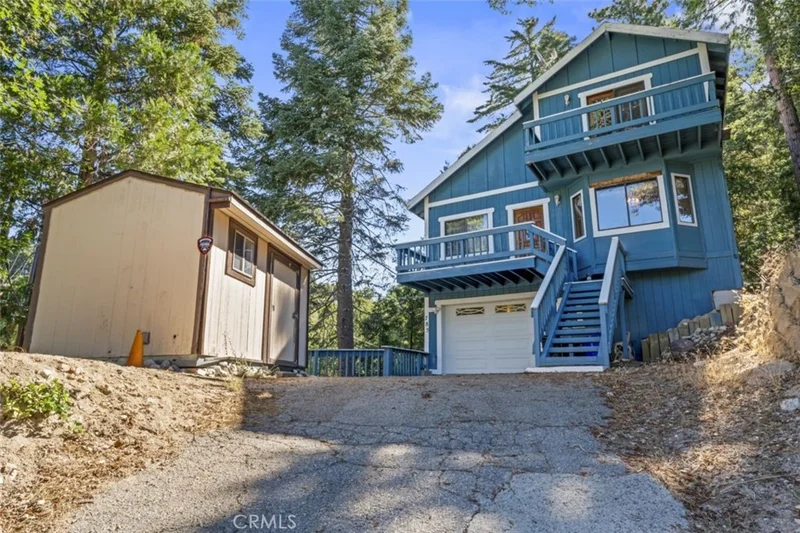 785 Berne, Crestline, CA 92325