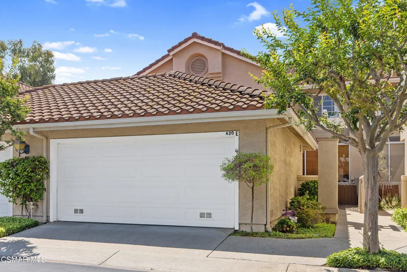 620 Ivywood #E, Simi Valley, CA 93065