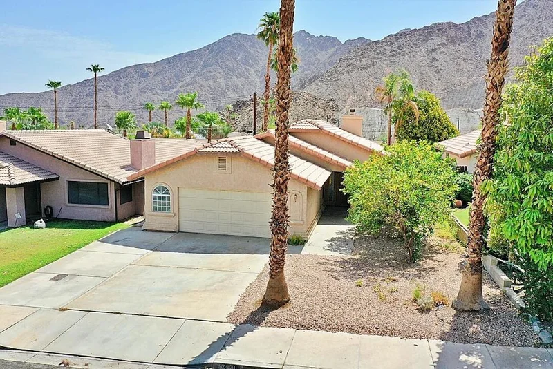 54400 Eisenhower, La Quinta, CA 92253
