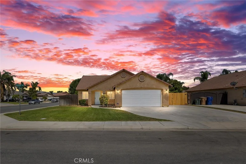 8802 Domingo, Bakersfield, CA 93313