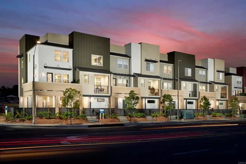 7671 University #103, La Mesa, CA 91942
