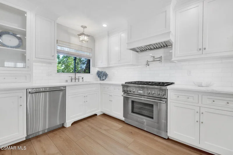 1162 Westlake #F, Westlake Village, CA 91361