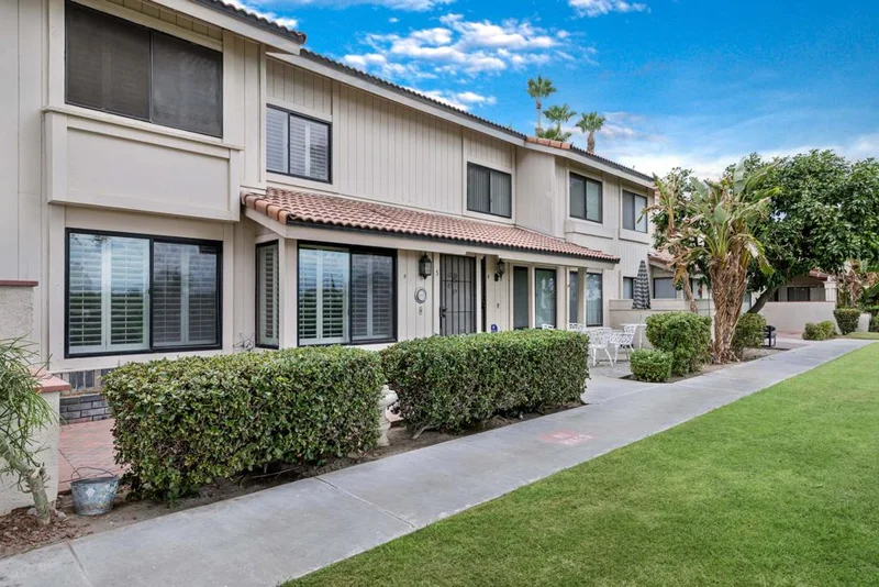 6175 Montecito #166, Palm Springs, CA 92264