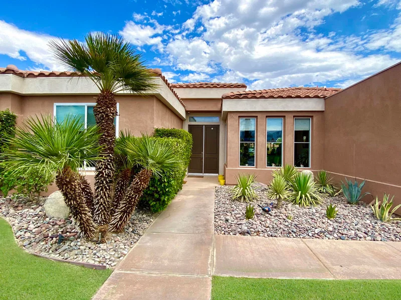41750 Hogan, Palm Desert, CA 92211