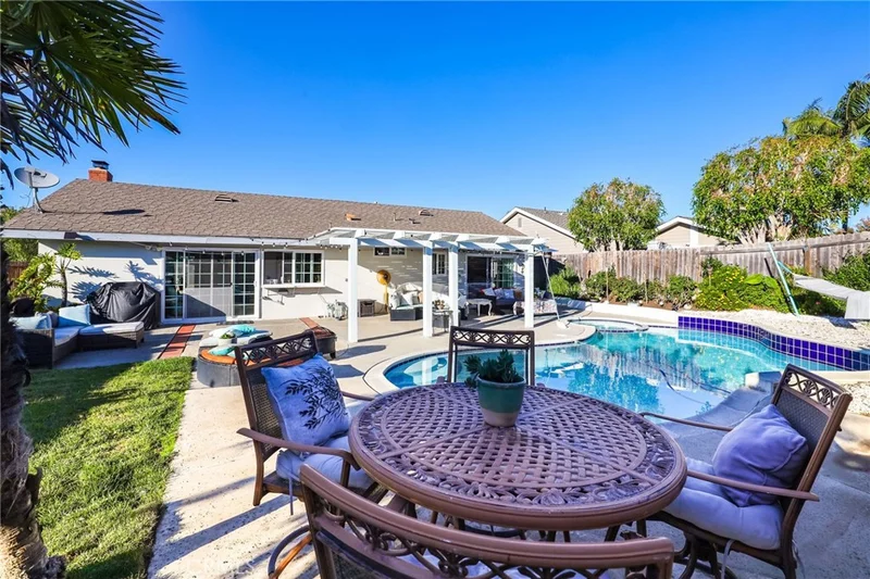25332 La Estrada, Laguna Niguel, CA 92677