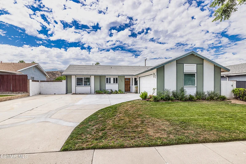 2242 Stinson, Simi Valley, CA 93065