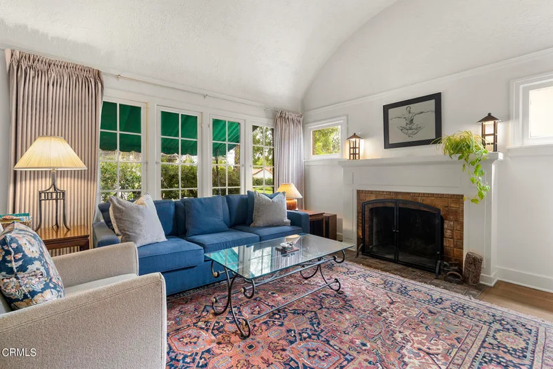 1889 Los Robles, San Marino, CA 91108