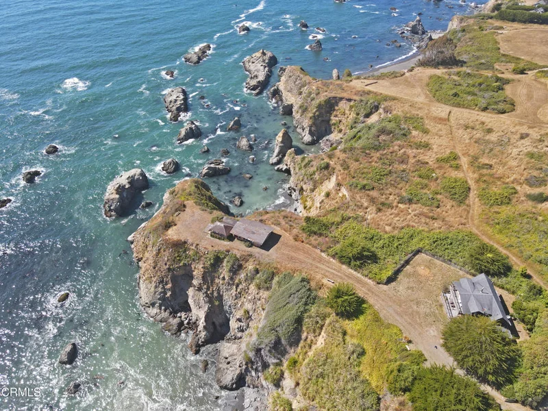 25301 Pacific, Westport, CA 95488