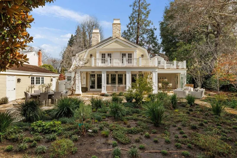 1025 Lincoln, Palo Alto, CA 94301