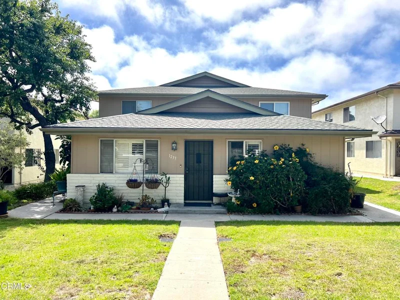 1233 Chalmette, Ventura, CA 93003