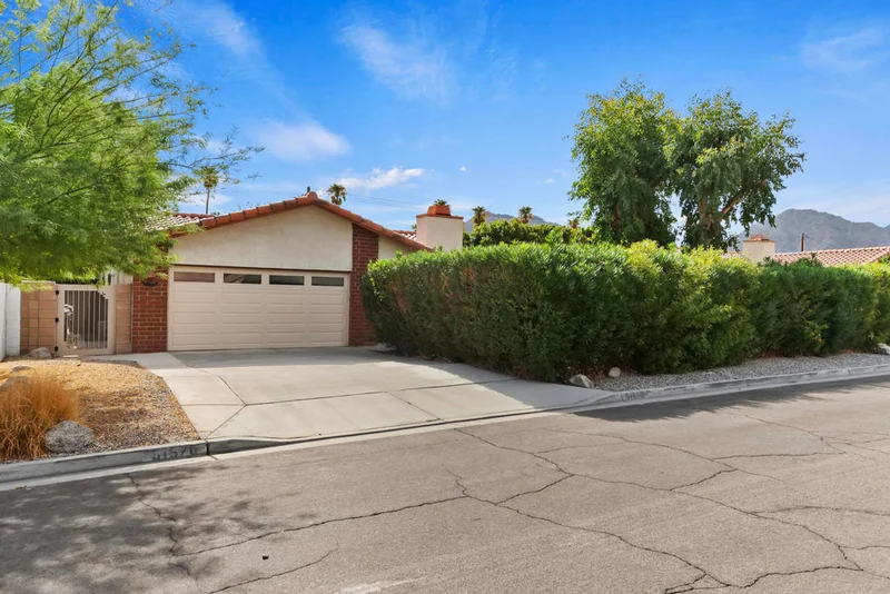 51570 Avenida Alvarado, La Quinta, CA 92253