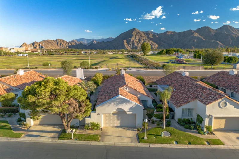 77657 Calle Las Brisas, Palm Desert, CA 92211