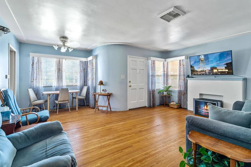 1225 Lamer, Burbank, CA 91506