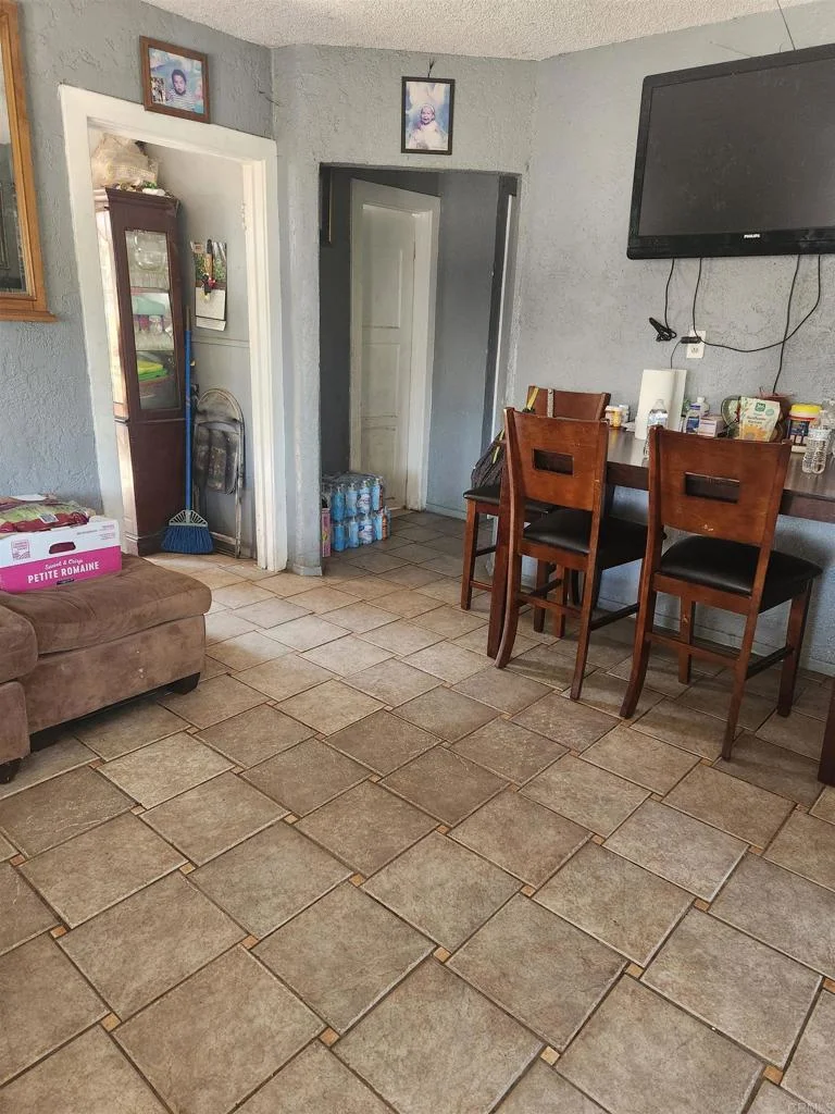 11717 Pepper, Bloomington, CA 92316