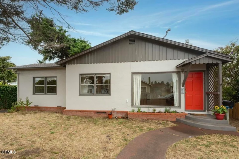 421 Corry, Fort Bragg, CA 95437