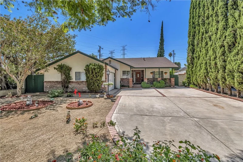 11419 Debra, Granada Hills, CA 91344