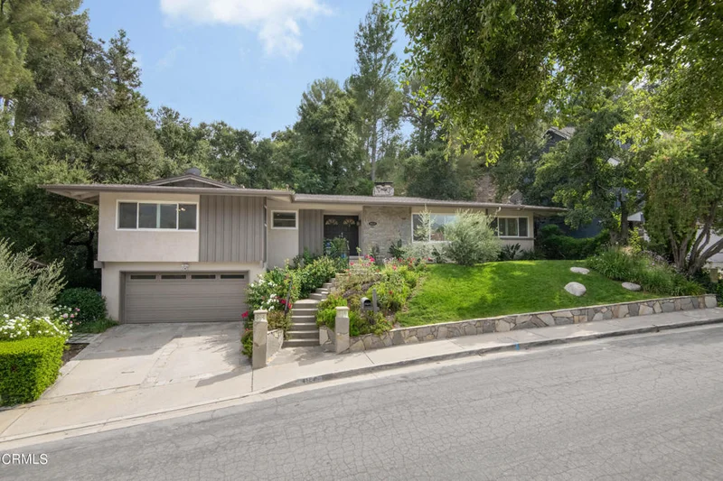 4124 Lanterman, La Canada Flintridge, CA 91011