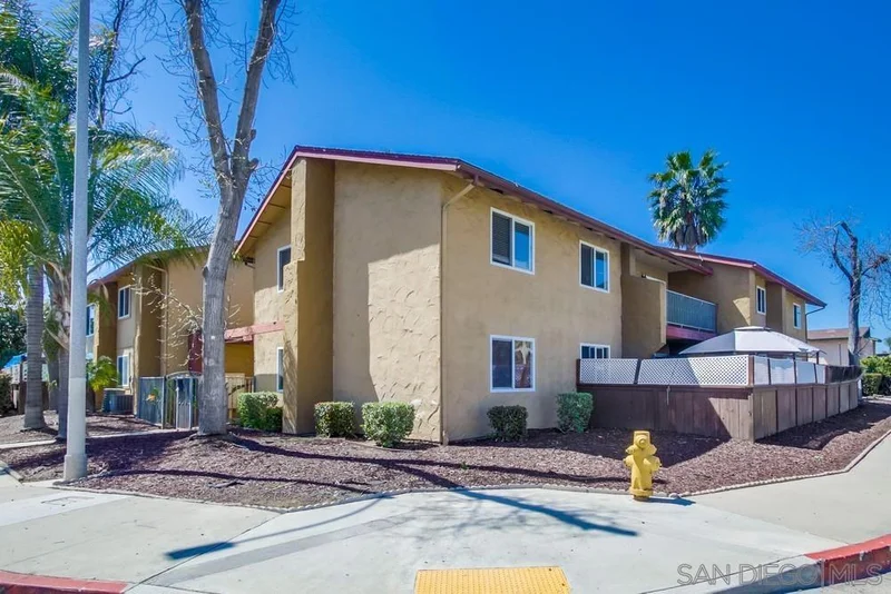 300 Filbert #Unit 2, El Cajon, CA 92020