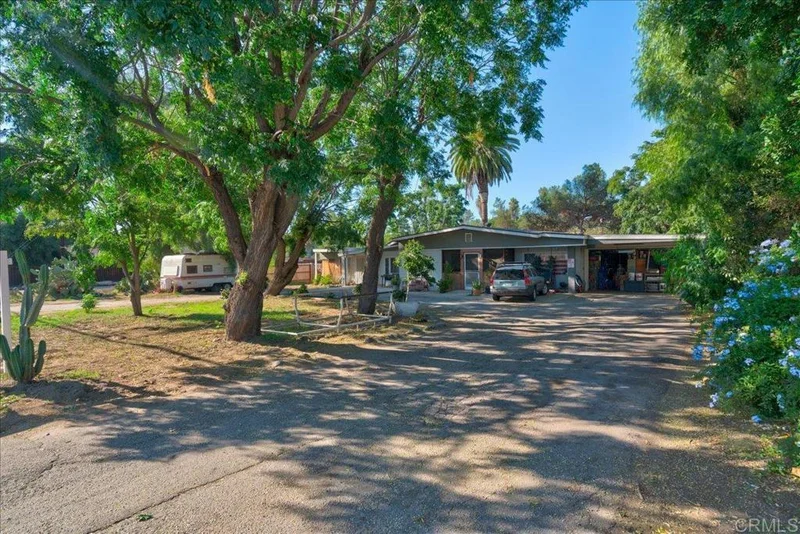 11840 Lakeside, Lakeside, CA 92040