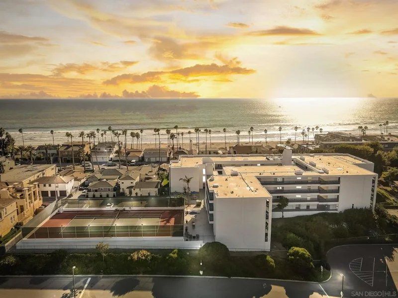 910 Pacific St #12, Oceanside, CA 92054