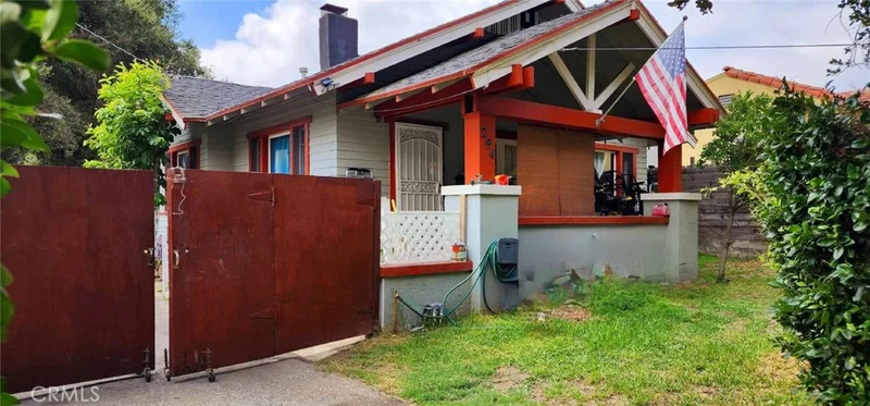 294 Howard, Pasadena, CA 91104