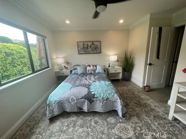 28033 Ridgecove Court N photo 2