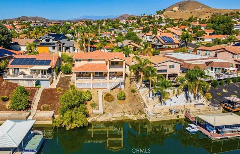 29823 Redwood, Canyon Lake, CA 92587