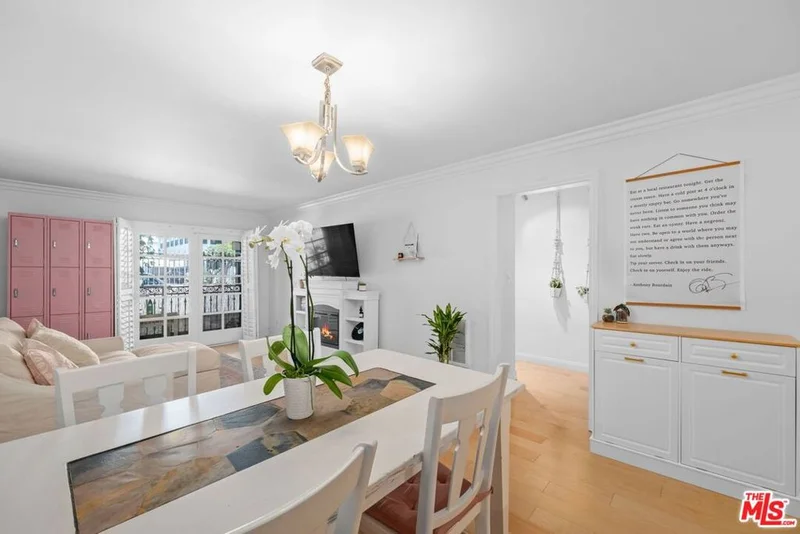 1125 Pico #102, Santa Monica, CA 90405