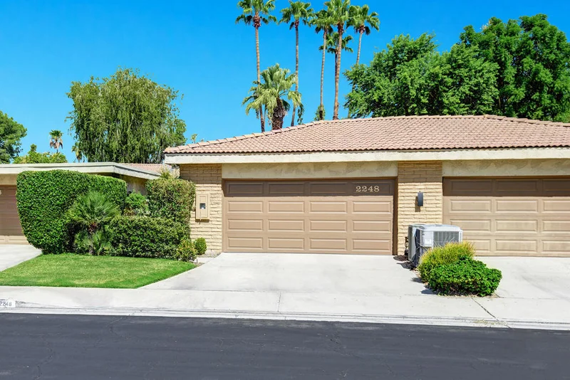 2248 Oakcrest, Palm Springs, CA 92264