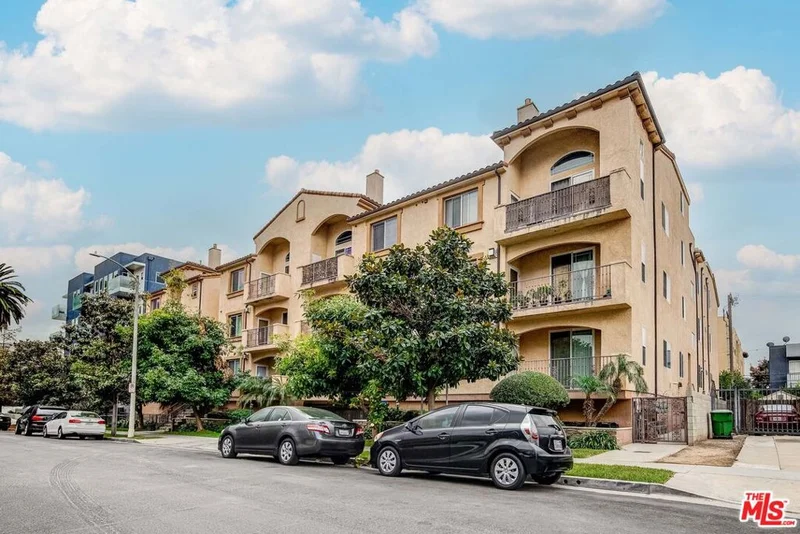 5132 Maplewood #204, Los Angeles, CA 90004