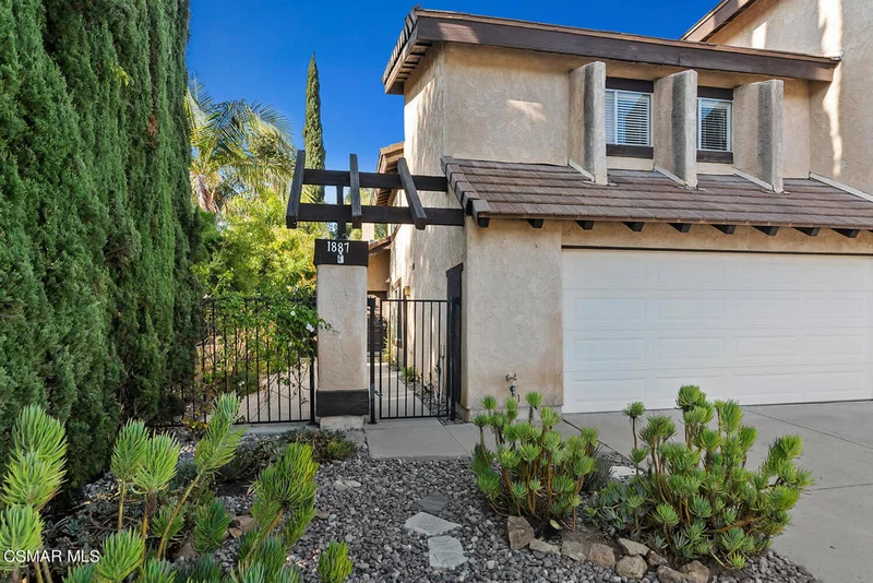 1887 Galway, Newbury Park, CA 91320