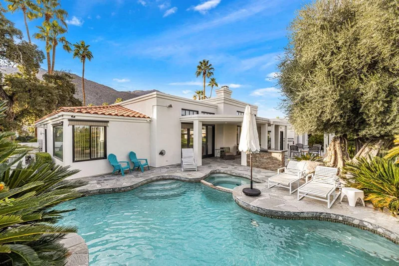 2300 Calle Palo Fierro, Palm Springs, CA 92264
