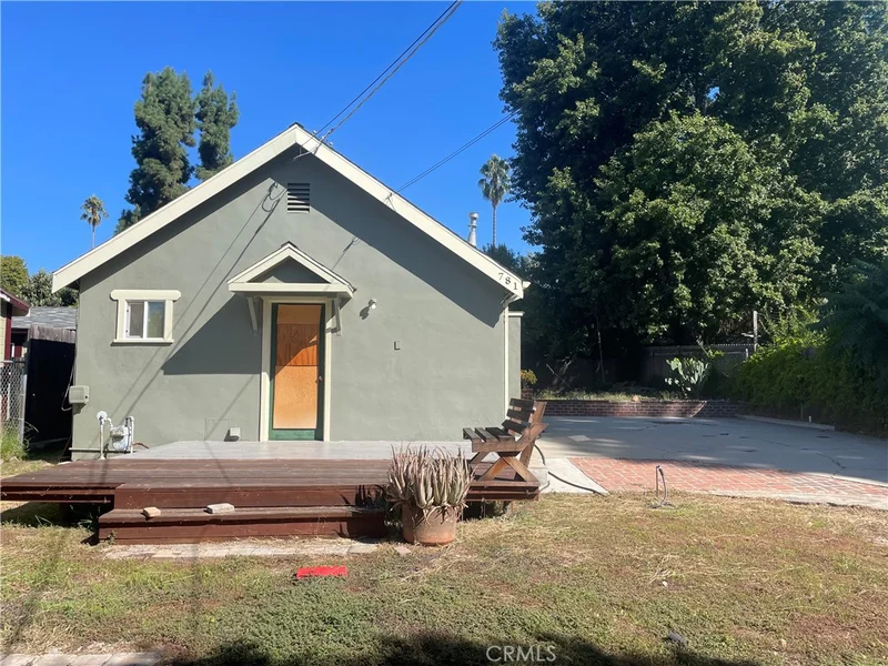 781 Howard, Pasadena, CA 91104