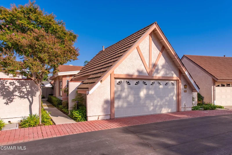 1856 Suntree, Simi Valley, CA 93063