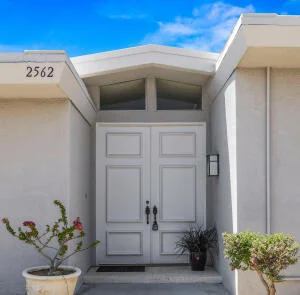 2562 Sierra Madre, Palm Springs, CA 92264