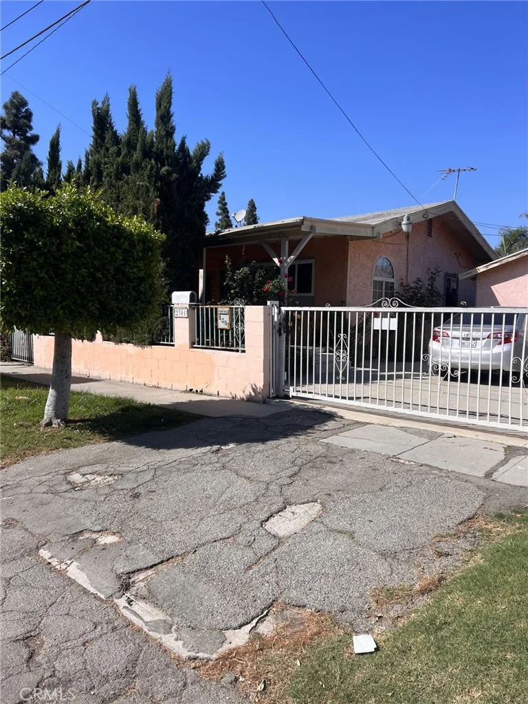 2301 126th, Compton, CA 90222
