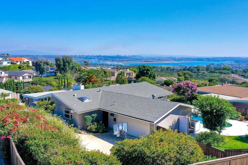 5484 Parkview Drive, La Jolla, CA 92037